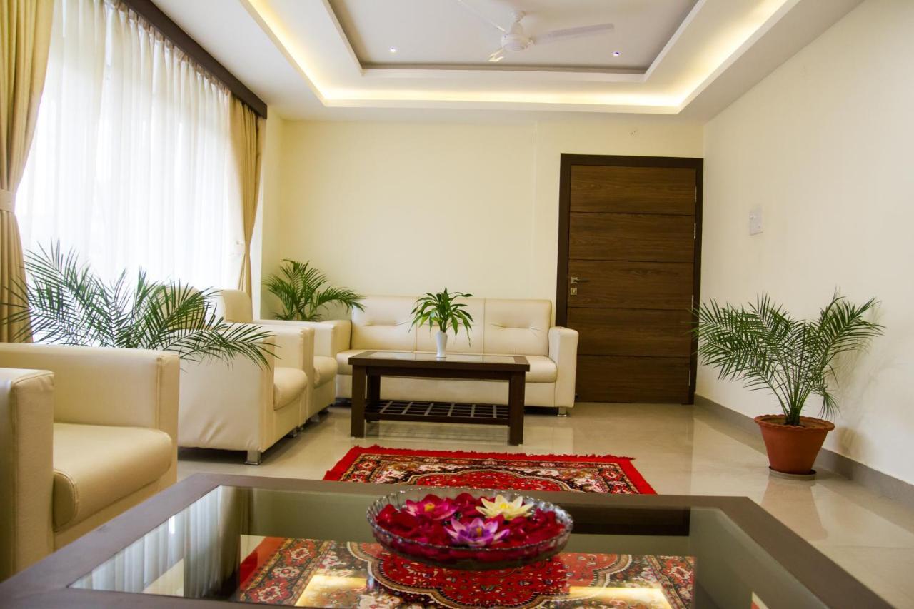 Hotel Park Riviera Guwahati Exterior foto
